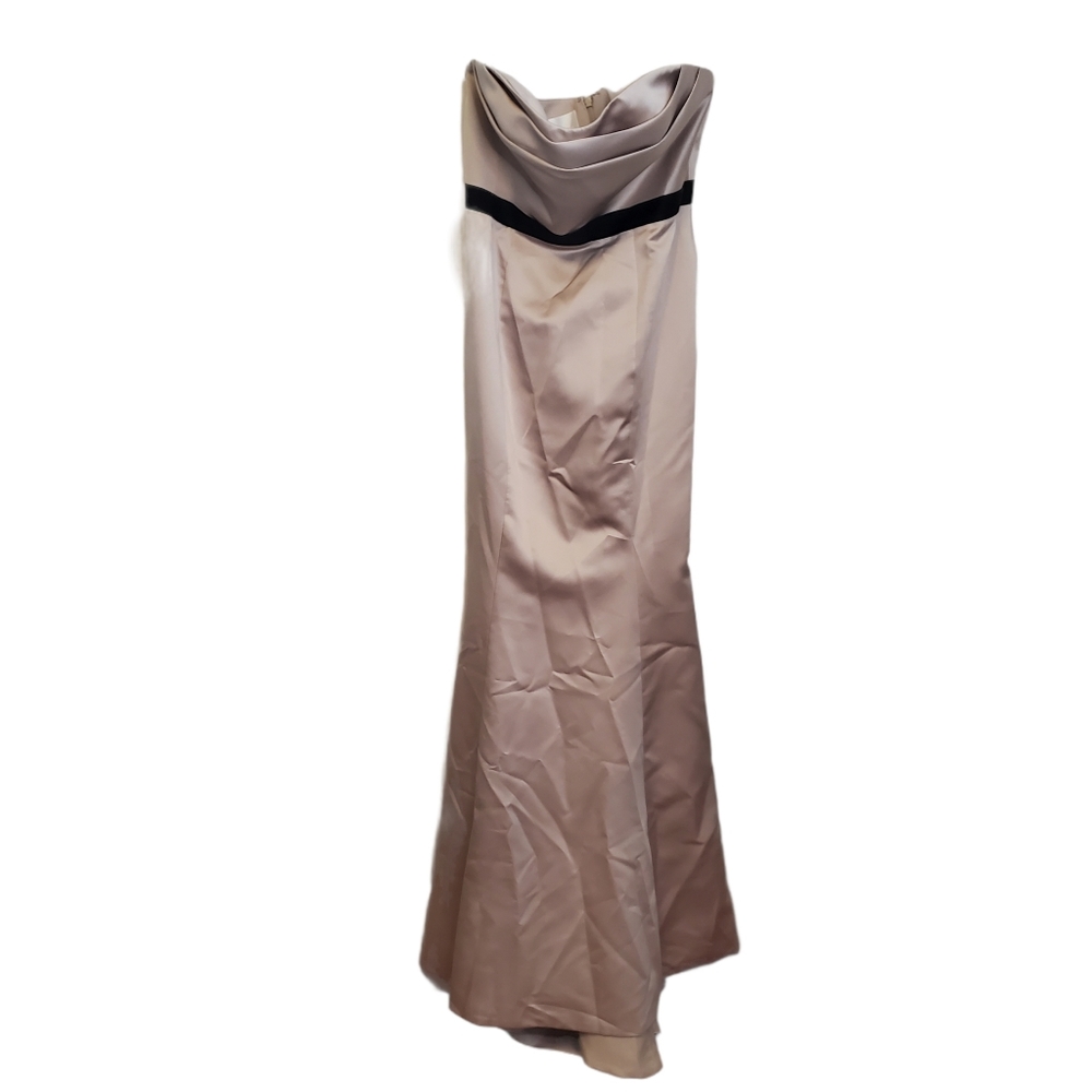 NEW Badgley Mischka Belted Waist Formal Dress - Picture 8 of 11
